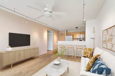 1315 Kalakaua Ave #908, Honolulu, HI 96826