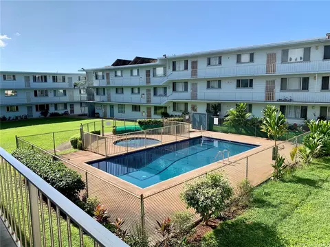 94-011 Waipahu St #E203, Waipahu, HI 96797