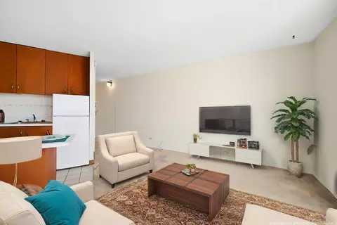 750 Amana St #1303, Honolulu, HI 96814