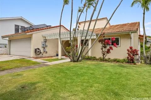 1063 Kamookoa Pl, Honolulu, HI 96825