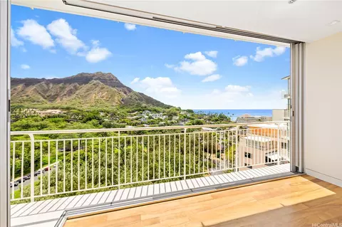2969 Kalakaua Ave #1106, Honolulu, HI 96815