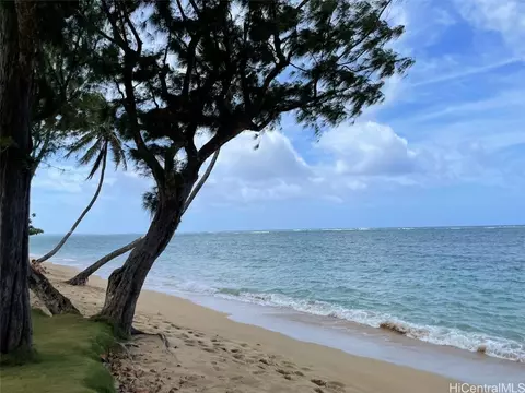 53-549 Kamehameha Hwy #102, Hauula, HI 96717