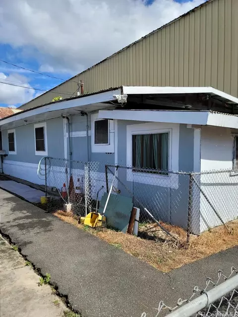 942 Akepo Ln, Honolulu, HI 96817
