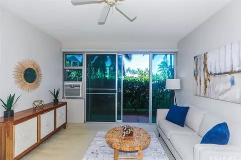 3009 Ala Makahala Pl #103, Honolulu, HI 96818