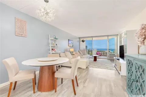 469 Ena Rd #2708, Honolulu, HI 96815