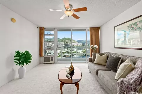 1448 Young St #1006, Honolulu, HI 96814