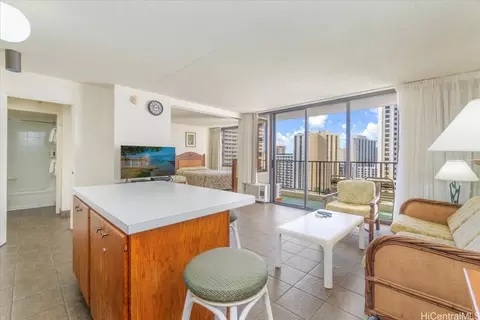 201 Ohua Ave #1608, Honolulu, HI 96815