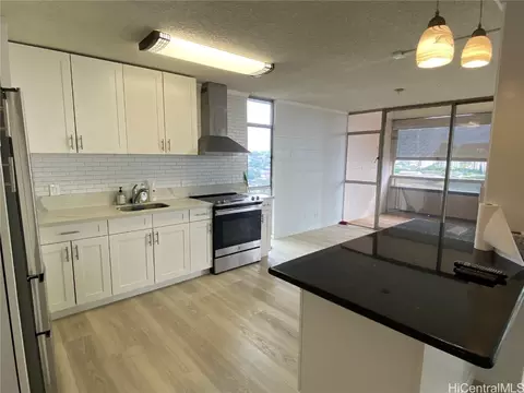 2033 Nuuanu Ave #10A, Honolulu, HI 96817
