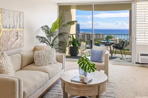 469 Ena Rd #3206, Honolulu, HI 96815