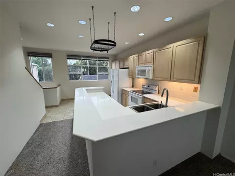 1355 Moanalualani Pl #9D, Honolulu, HI 96819