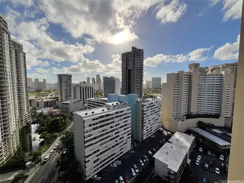 411 Hobron Ln #2101, Honolulu, HI 96815