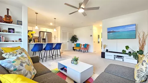 94-1180 Alaea St #806, Waipahu, HI 96797