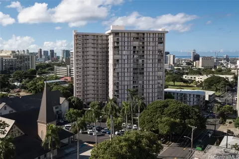 1617 Keeaumoku St #404, Honolulu, HI 96822