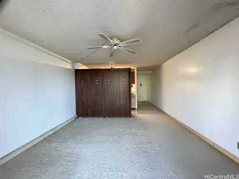 364 Seaside Ave #1104, Honolulu, HI 96815