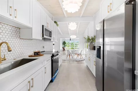 94-145 Awalai Pl, Waipahu, HI 96797
