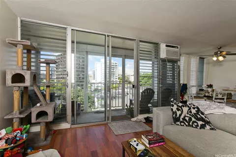 757 Kinalau Pl #504, Honolulu, HI 96813