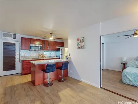1630 Makiki St #B301, Honolulu, HI 96822