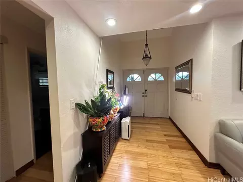 94-1010 Eleu St, Waipahu, HI 96797
