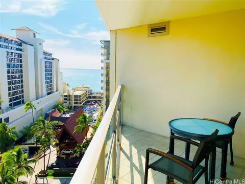 223 Saratoga Rd #1214, Honolulu, HI 96815
