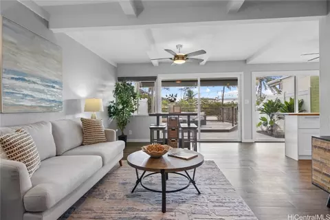 357 Kawaihae St #C, Honolulu, HI 96825