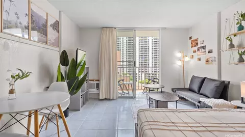 1920 Ala Moana Blvd #712, Honolulu, HI 96815