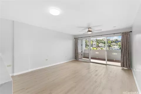 2001 Aupuni St #402, Honolulu, HI 96817