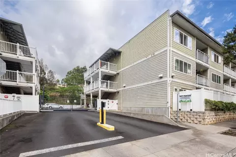 95-060 Waikalani Dr #D102, Mililani, HI 96789