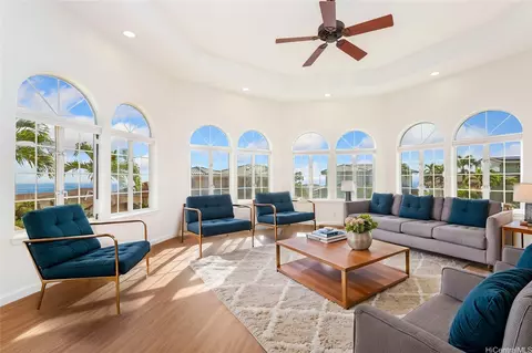 92-1501 Hoalii St, Kapolei, HI 96707
