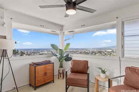 1077 Ilima Dr, Honolulu, HI 96817