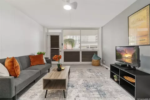 425 Ena Rd #B608, Honolulu, HI 96815