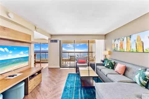 2470 Kalakaua Ave #3701, Honolulu, HI 96815