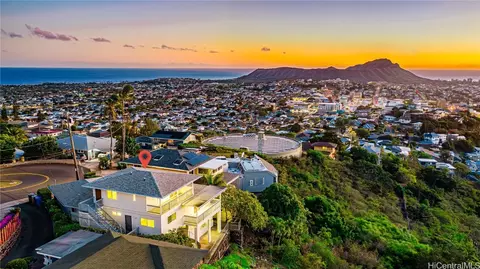 3960 Sierra Dr, Honolulu, HI 96816