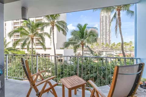 439 Keoniana St #503, Honolulu, HI 96815