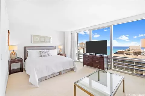 223 Saratoga Rd #1921, Honolulu, HI 96815