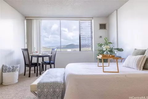 3045 Ala Napuaa Pl #513, Honolulu, HI 96818