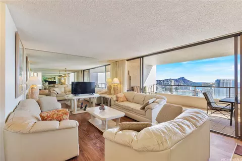 1910 Ala Moana Blvd #39B, Honolulu, HI 96815