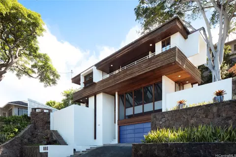 2244 Round Top Dr, Honolulu, HI 96822