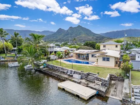 964 Iopono Loop, Kailua, HI 96734