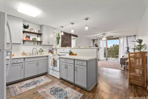 95-2031 Waikalani Pl #D904, Mililani, HI 96789