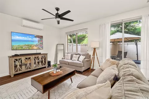 92-1127 Panana St #704, Kapolei, HI 96707