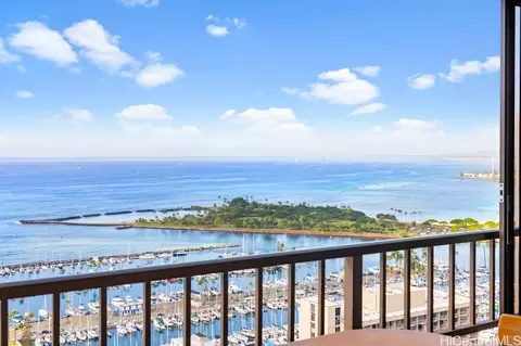 1778 Ala Moana Blvd #3811, Honolulu, HI 96815