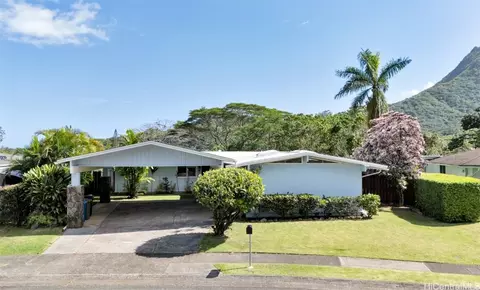 1068 Lunaanela St, Kailua, HI 96734