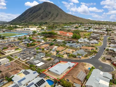 446 Kekauluohi St, Honolulu, HI 96825