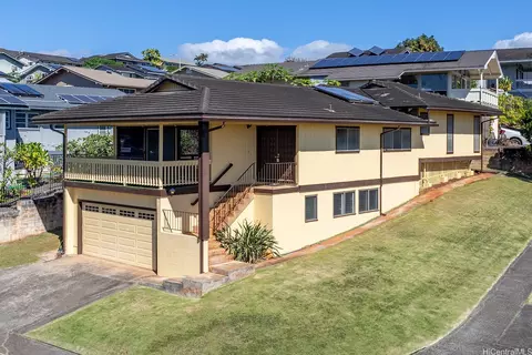 98-1735 Piki St, Aiea, HI 96701