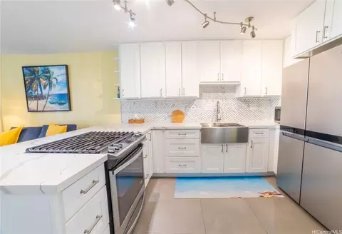 53-549 Kamehameha Hwy #103, Hauula, HI 96717