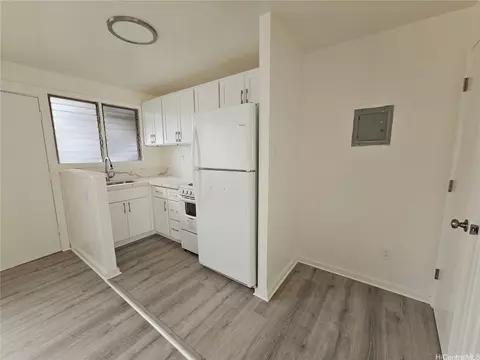 821 Kinau St #C4, Honolulu, HI 96813
