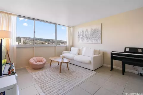 2211 Ala Wai Blvd #1712, Honolulu, HI 96815