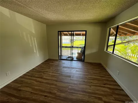 2069 California Ave #16E, Wahiawa, HI 96786