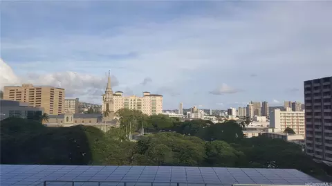 1212 Punahou St #701, Honolulu, HI 96826