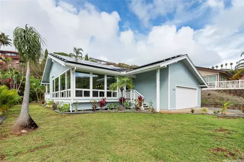 7424 Ainanani Pl, Honolulu, HI 96825